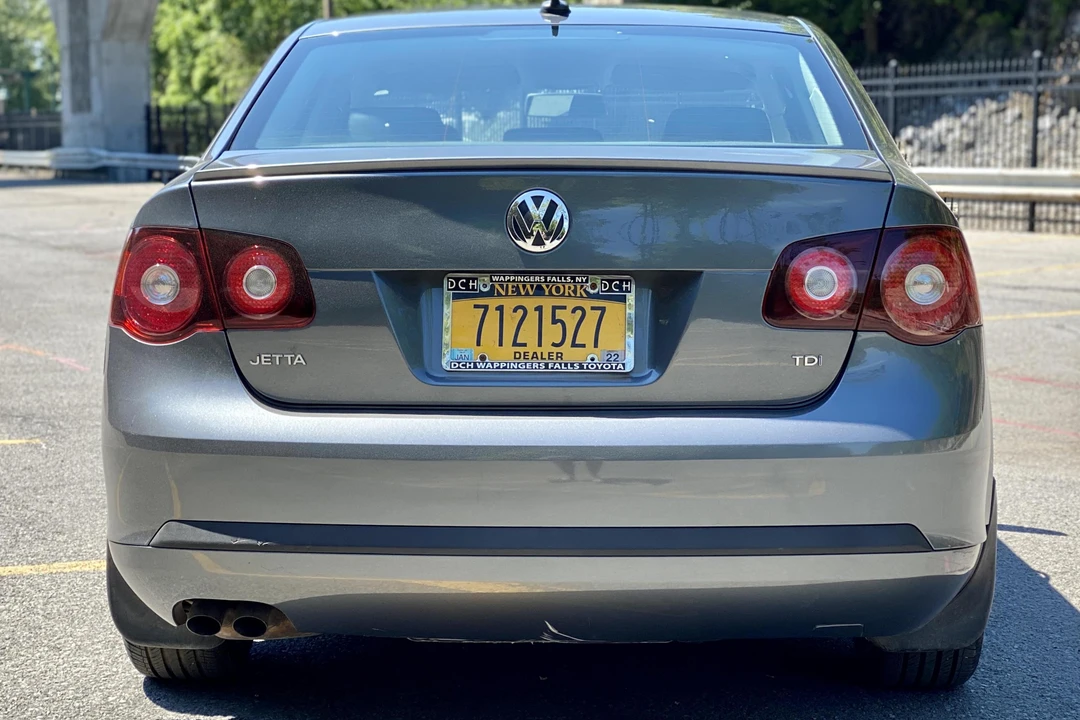 2009 Volkswagen A5 Jetta - Image 5 of 31
