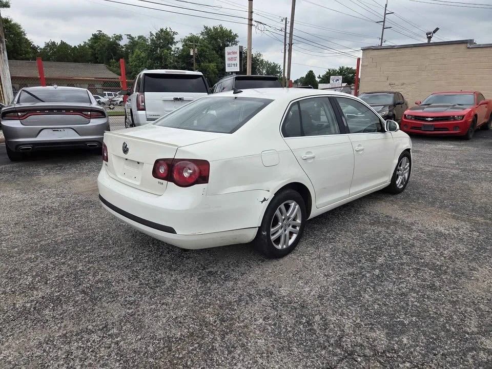 2009 Volkswagen A5 Jetta - Image 5 of 13