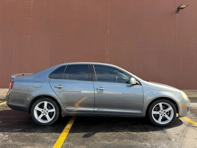 2009 Volkswagen A5 Jetta - Image 7 of 21