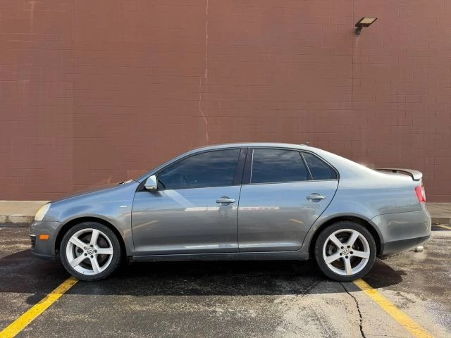 2009 Volkswagen A5 Jetta - Image 11 of 21
