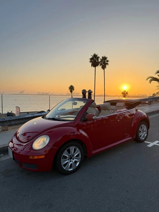 2009 Volkswagen New Beetle - Image 2 of 18
