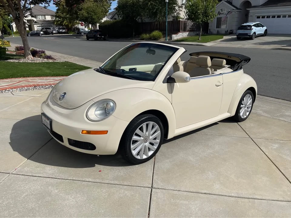2009 Volkswagen New Beetle - Image 7 of 20