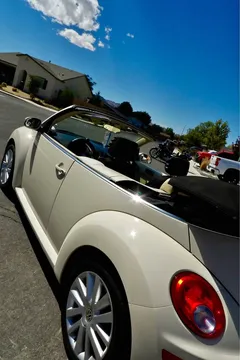 2009 Volkswagen New Beetle 2.5 Convertible 2D