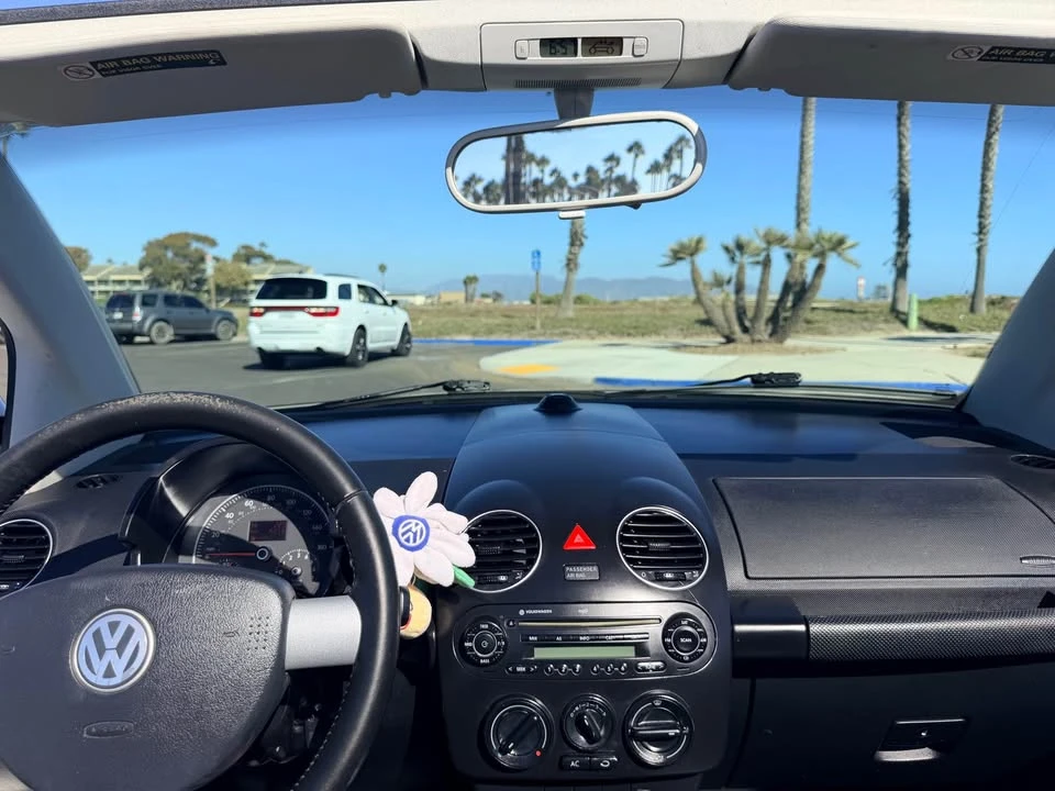 2009 Volkswagen New Beetle - Image 7 of 14