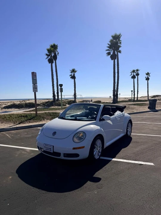 2009 Volkswagen New Beetle - Image 5 of 14