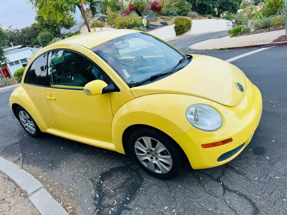 2009 Volkswagen New Beetle - Image 3 of 11