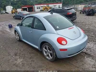 2009 Volkswagen New Beetle - Image 3 of 7