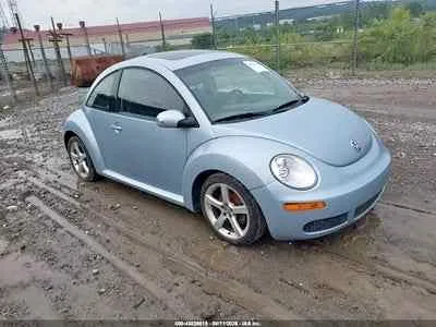 2009 Volkswagen New Beetle 2.5 Hatchback 2D