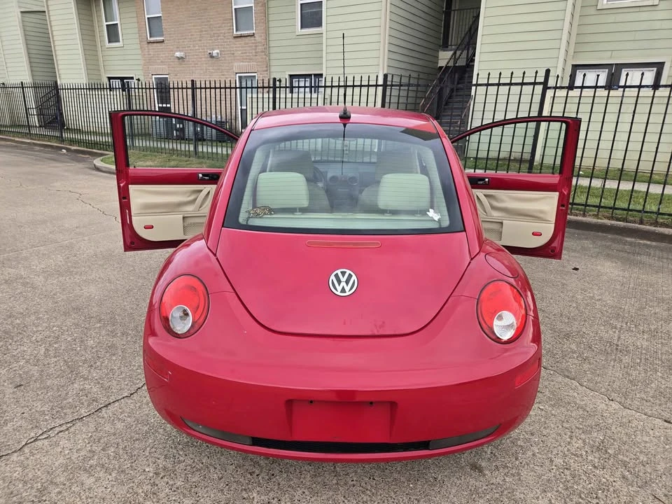 2009 Volkswagen New Beetle - Image 7 of 20