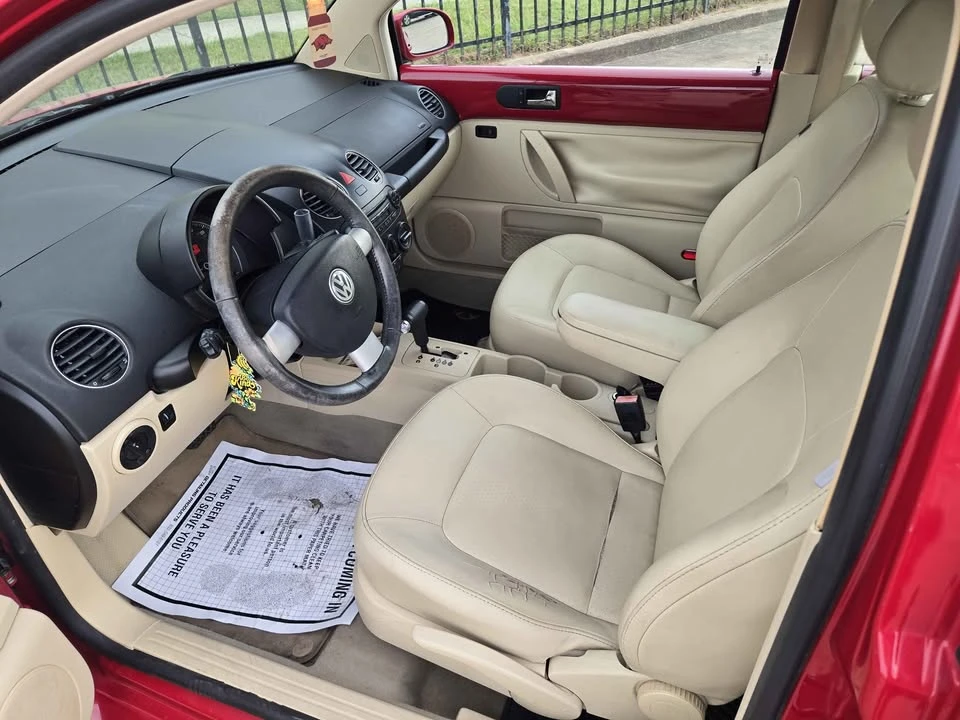 2009 Volkswagen New Beetle - Image 14 of 20