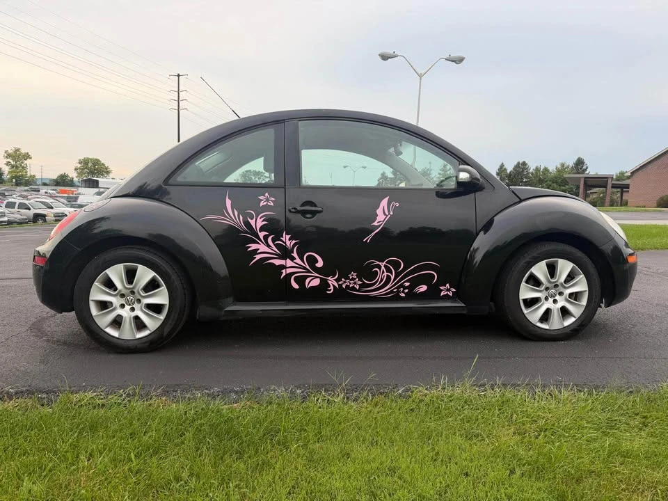 2009 Volkswagen New Beetle - Image 5 of 18
