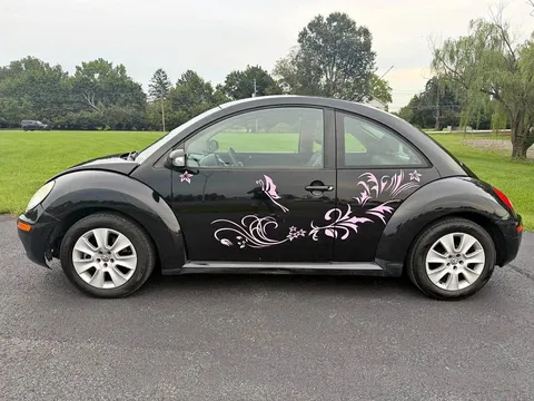 2009 Volkswagen New Beetle 2.5 Hatchback 2D