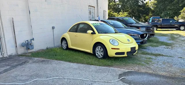 2009 Volkswagen New Beetle 2.5 Hatchback 2D
