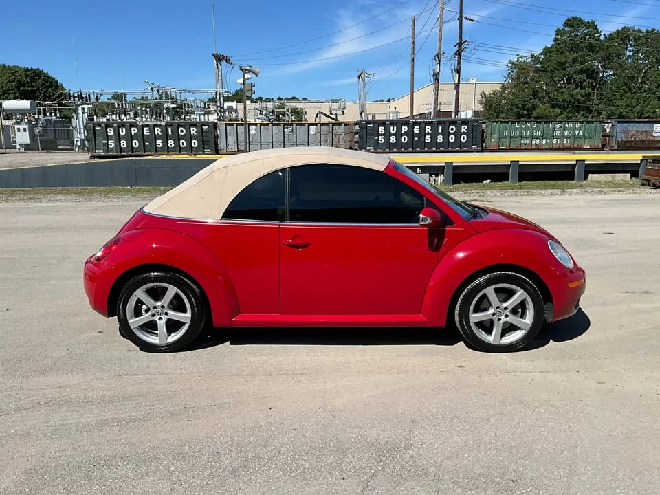 2009 Volkswagen New Beetle - Image 19 of 20