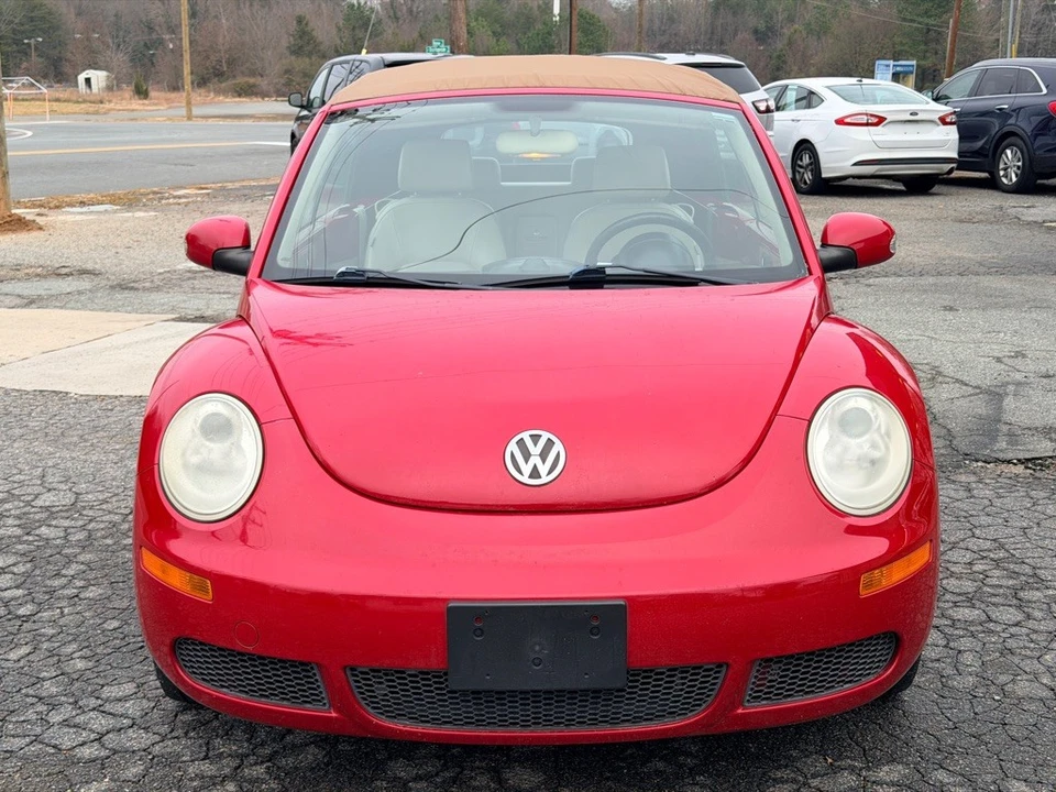 2009 Volkswagen New Beetle - Image 2 of 14
