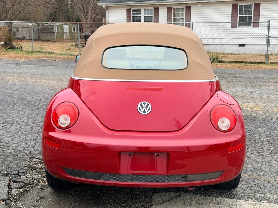 2009 Volkswagen New Beetle - Image 6 of 14