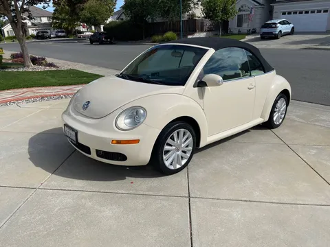 2009 Volkswagen New Beetle Convertible