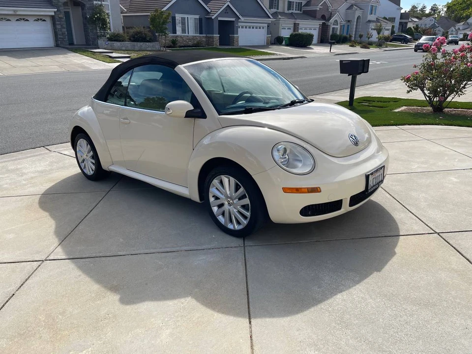 2009 Volkswagen New Beetle - Image 3 of 23