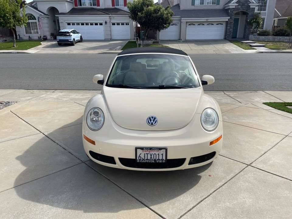 2009 Volkswagen New Beetle - Image 7 of 23