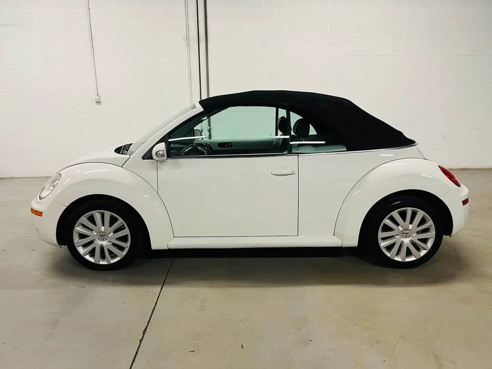 2009 Volkswagen New Beetle - Image 5 of 20