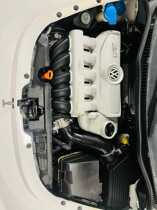 2009 Volkswagen New Beetle - Image 18 of 20