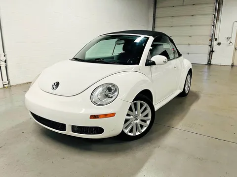 2009 Volkswagen New Beetle Convertible 2D