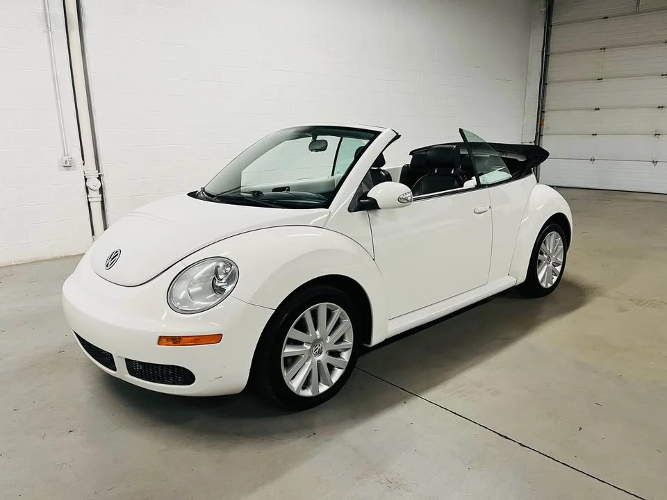 2009 Volkswagen New Beetle - Image 19 of 20