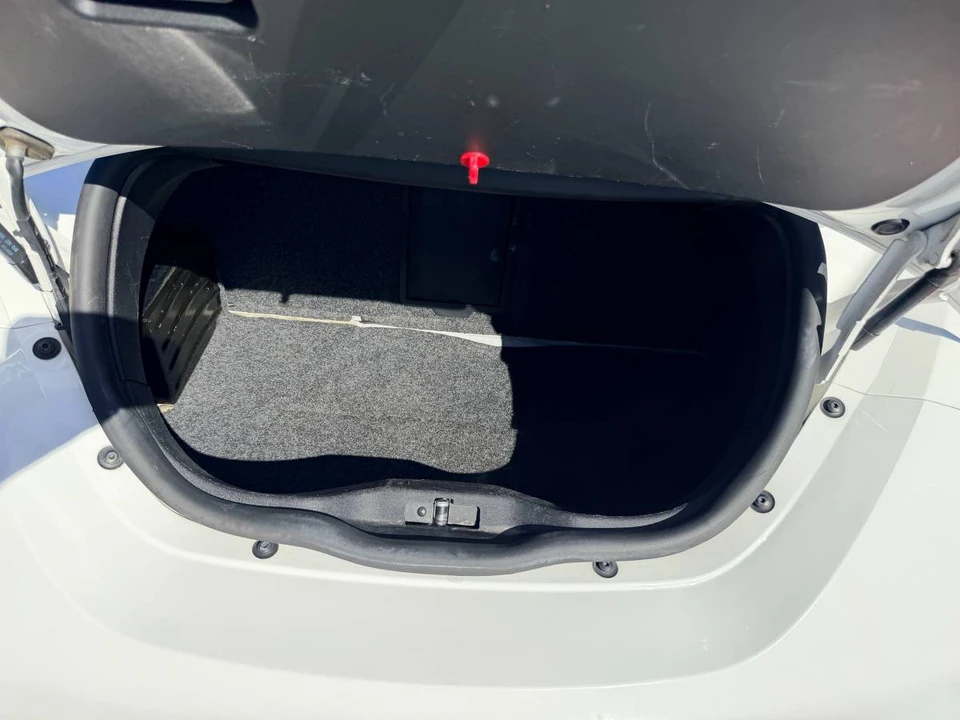 2009 Volkswagen New Beetle - Image 12 of 15