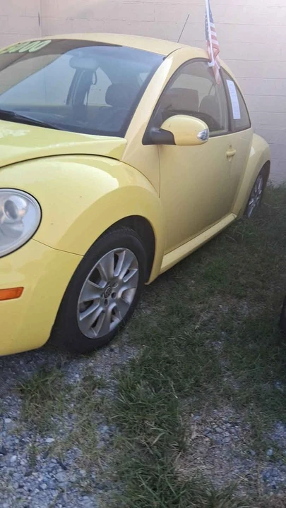 2009 Volkswagen New Beetle - Image 3 of 8