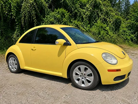 2009 Volkswagen New Beetle Hatchback