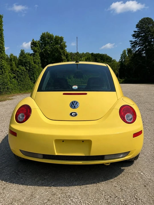 2009 Volkswagen New Beetle - Image 3 of 6