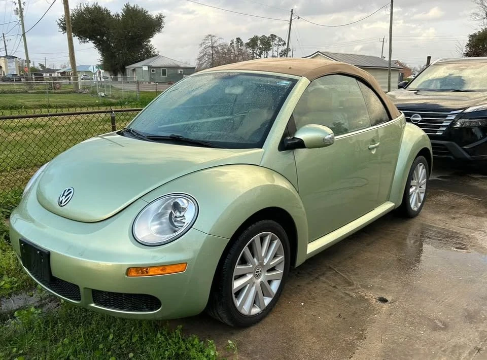 2009 Volkswagen New Beetle - Image 3 of 10