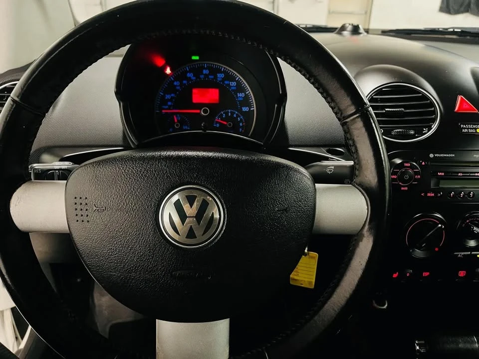 2009 Volkswagen New Beetle - Image 20 of 20