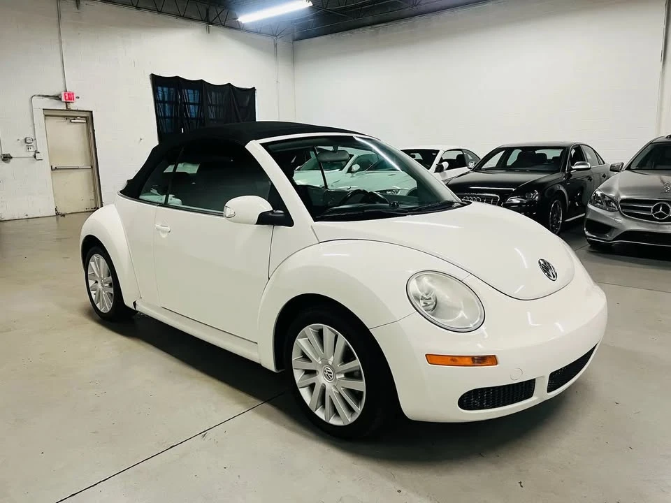 2009 Volkswagen New Beetle - Image 4 of 20