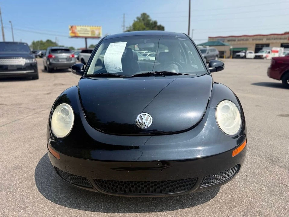 2009 Volkswagen New Beetle - Image 2 of 20