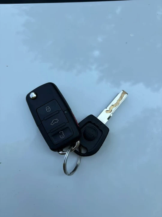 2009 Volkswagen New Beetle - Image 14 of 14