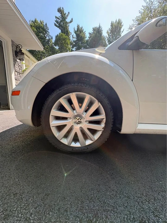2009 Volkswagen New Beetle - Image 12 of 14