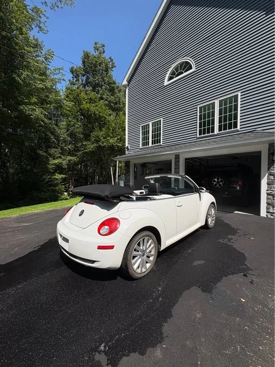 2009 Volkswagen New Beetle - Image 4 of 14