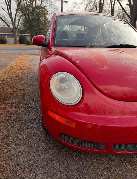 2009 Volkswagen New Beetle - Image 3 of 4