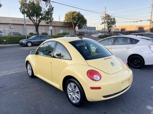 2009 Volkswagen New Beetle - Image 6 of 18