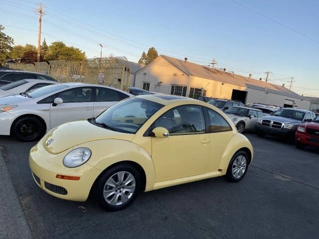 2009 Volkswagen New Beetle - Image 4 of 18