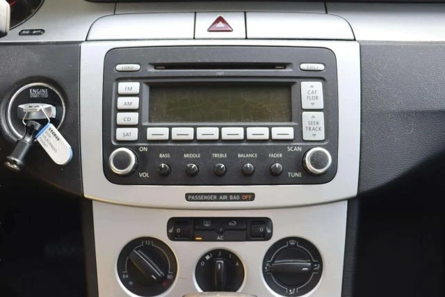 2009 Volkswagen Passat - Image 20 of 21