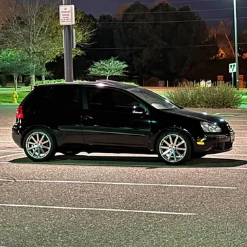 2009 Volkswagen Rabbit S Hatchback 2D