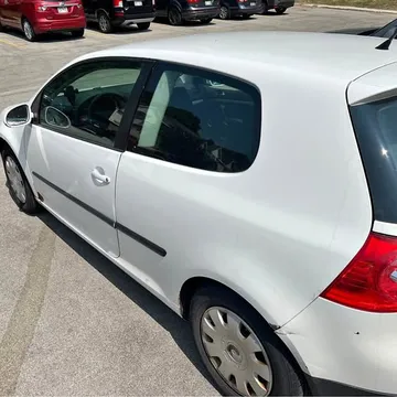 2009 Volkswagen Rabbit S Hatchback 2D
