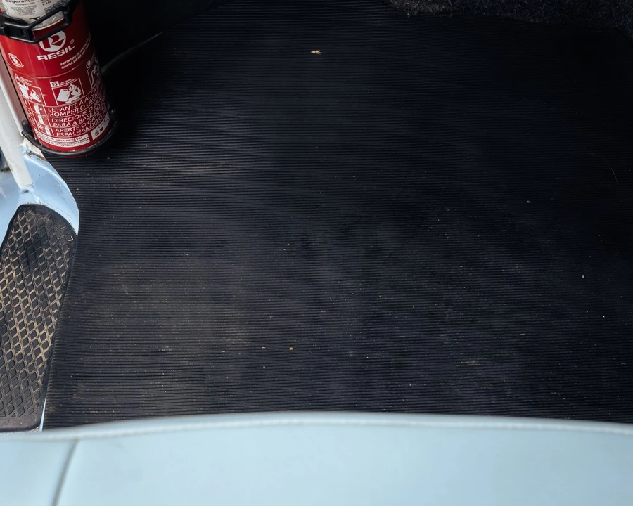 2009 Volkswagen Bay-Window Camper - Image 25 of 30