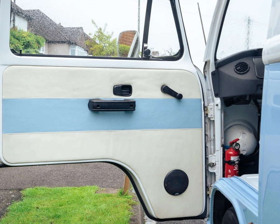 2009 Volkswagen Bay-Window Camper - Image 30 of 30