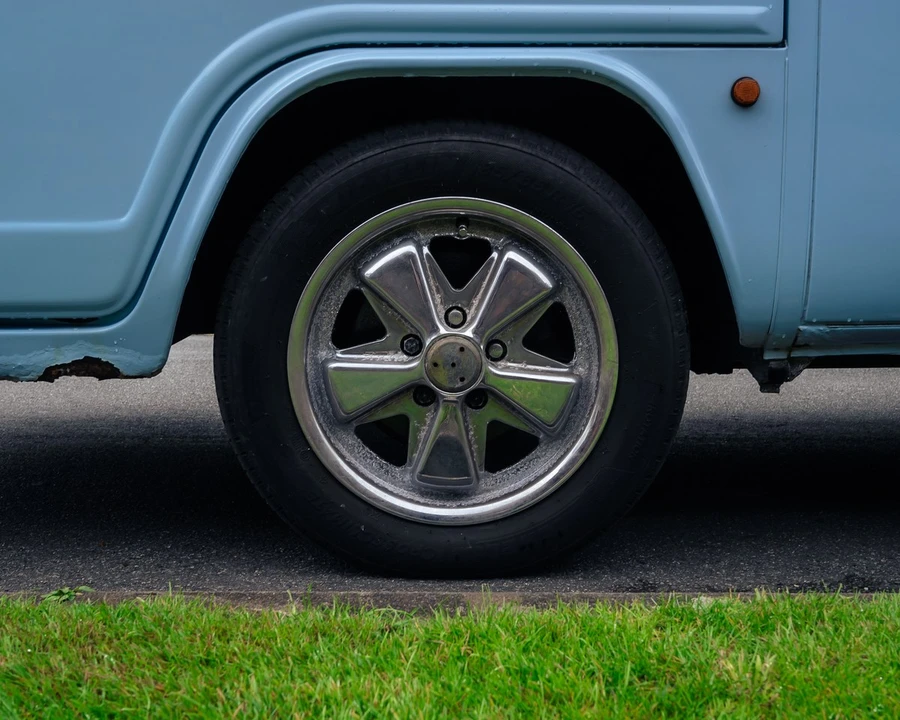 2009 Volkswagen Bay-Window Camper - Image 13 of 30
