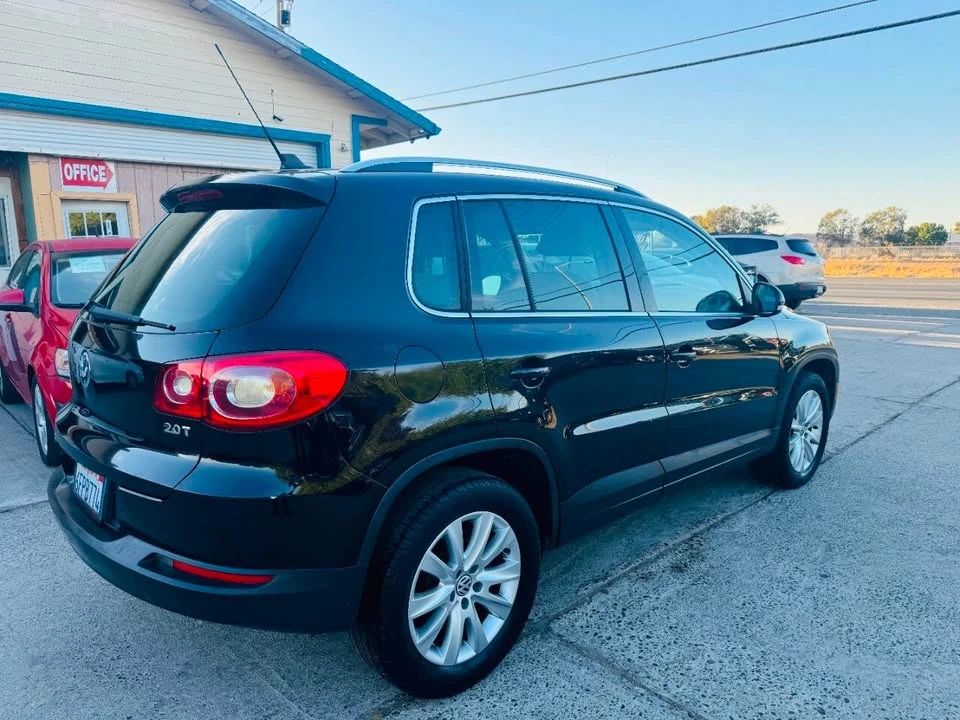 2009 Volkswagen Tiguan - Image 4 of 17