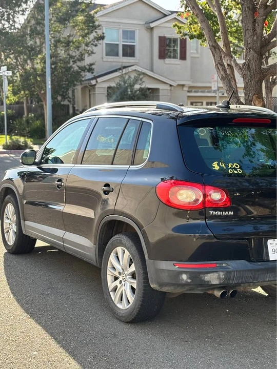 2009 Volkswagen Tiguan - Image 4 of 7
