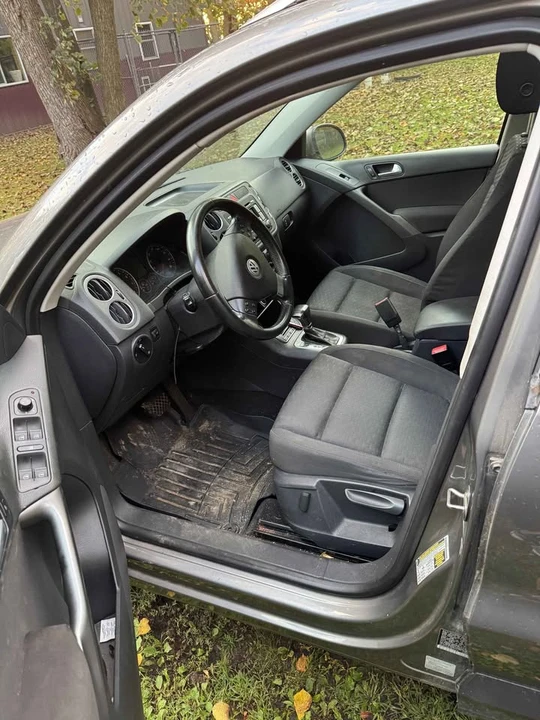 2009 Volkswagen Tiguan - Image 10 of 13